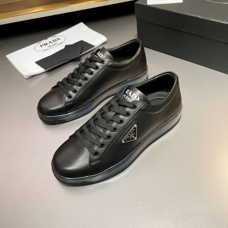Pra*a casual shoes